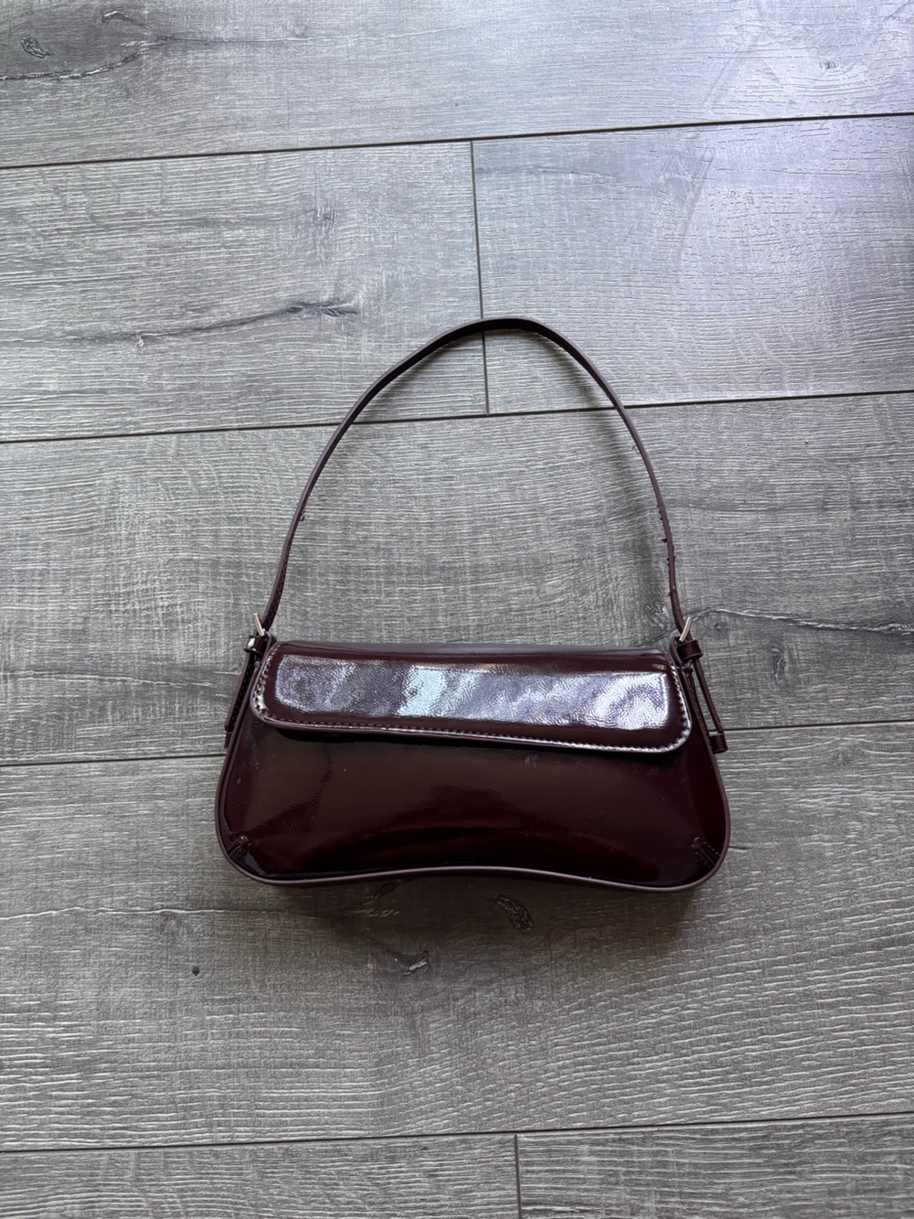 Women’s Patent Shoulder Bag - Burgundy